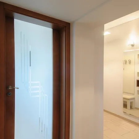 Apartment Park Located Free Parking *