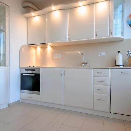 Apartment Park Located Free Parking *