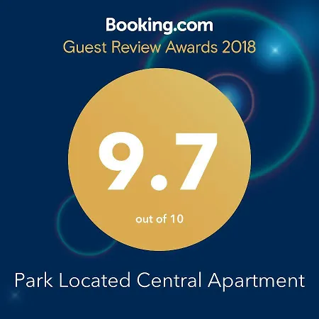 Park Located Free Parking Apartment